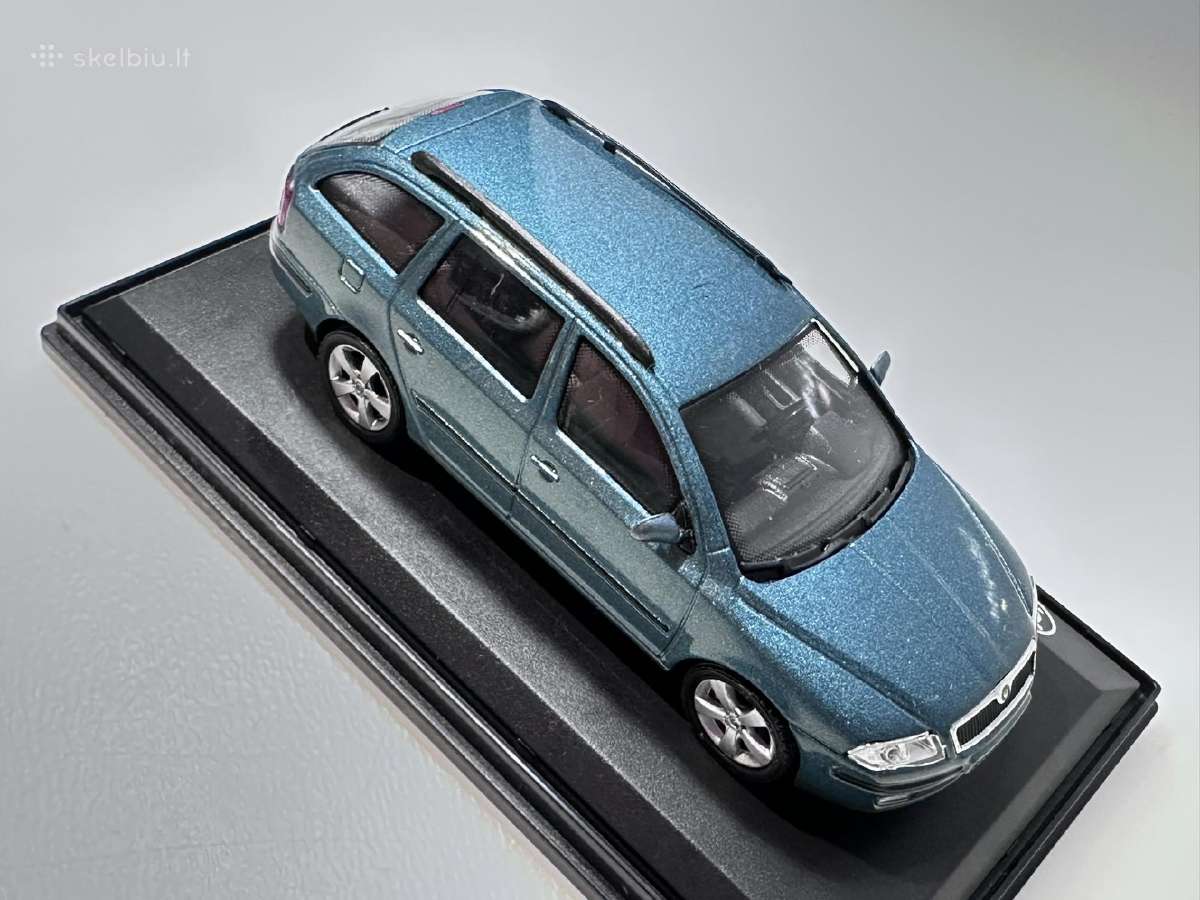Škoda Octavia žalia 1:43 Abrex (def.) - nuotraukos Nr. 6