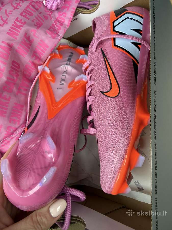 Nike bucai