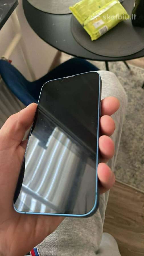 iPhone 13