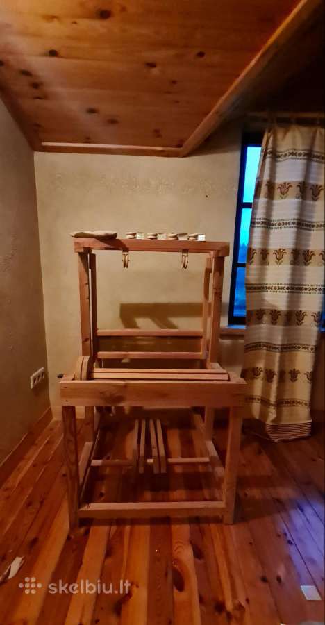Parduodamos rankų darbo medinės audimo staklės