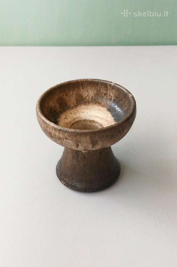 Vintažinė akmens masės žvakidė, 6,5cm aukštis