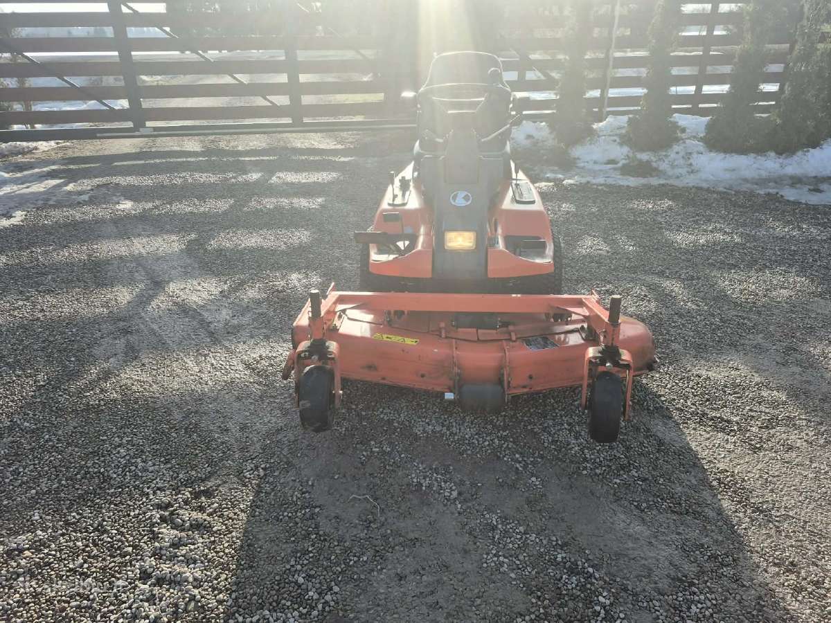 Kubota F1900 4x4 traktoriukas žoliapjovė - nuotraukos Nr. 4