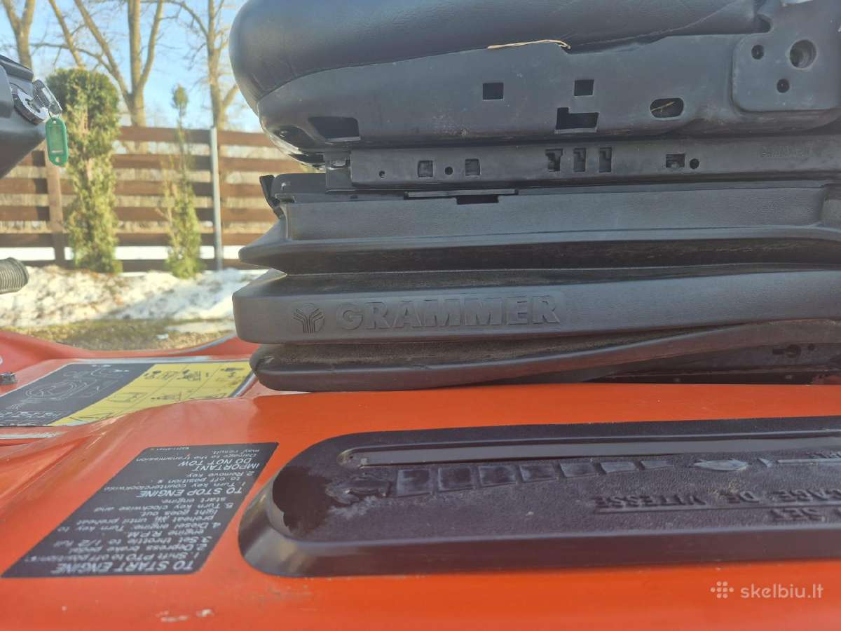 Kubota F1900 4x4 traktoriukas žoliapjovė - nuotraukos Nr. 5