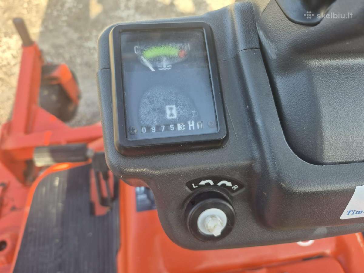 Kubota F1900 4x4 traktoriukas žoliapjovė - nuotraukos Nr. 6