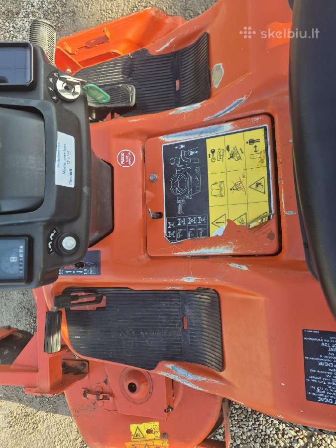 Kubota F1900 4x4 traktoriukas žoliapjovė - nuotraukos Nr. 10