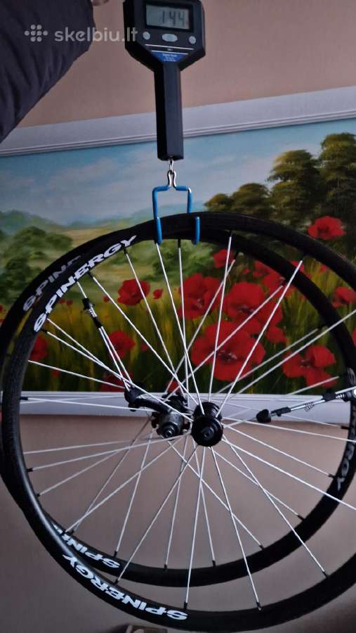 28" full carbon lightweight ratai 1330 g.