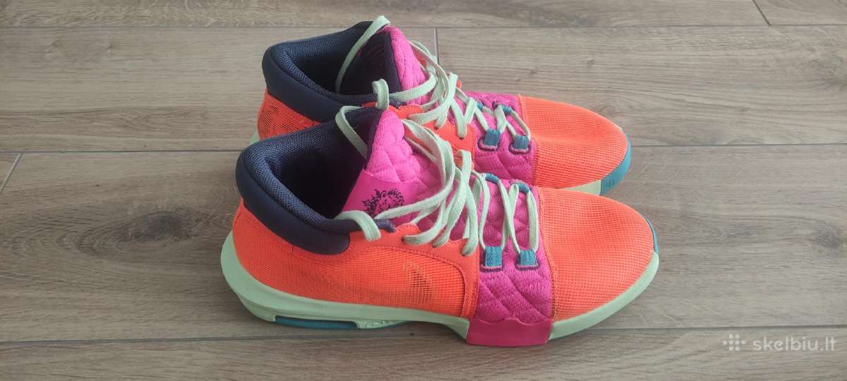 Parduodu Nike krepšinio batelius - nuotraukos Nr. 2