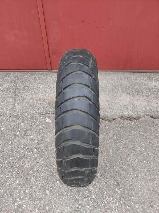 Metzeler Karoo Street 150/70 R18