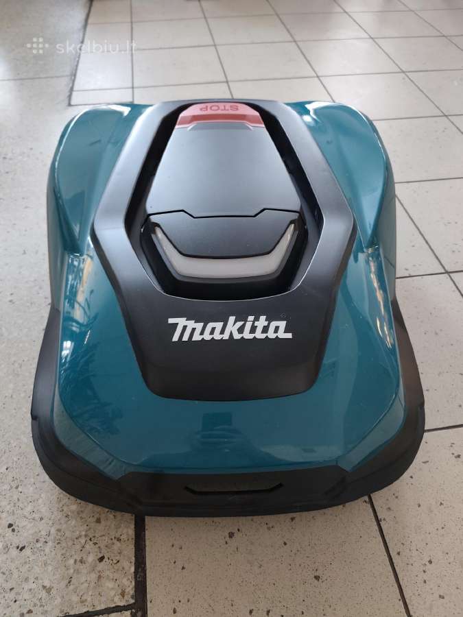 Naujas vejos robotas Makita Rm350d