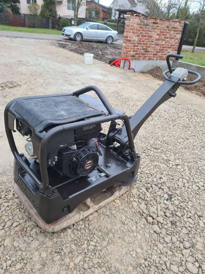 Mini krautuvo (mini bobcat) nuoma Mini technikos - nuotraukos Nr. 7