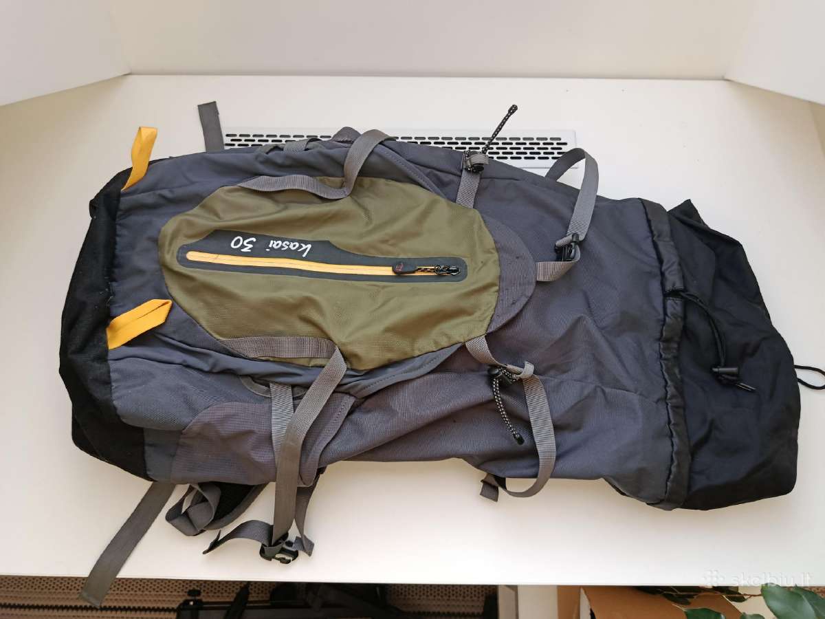 Turistinė kuprinė 30 L