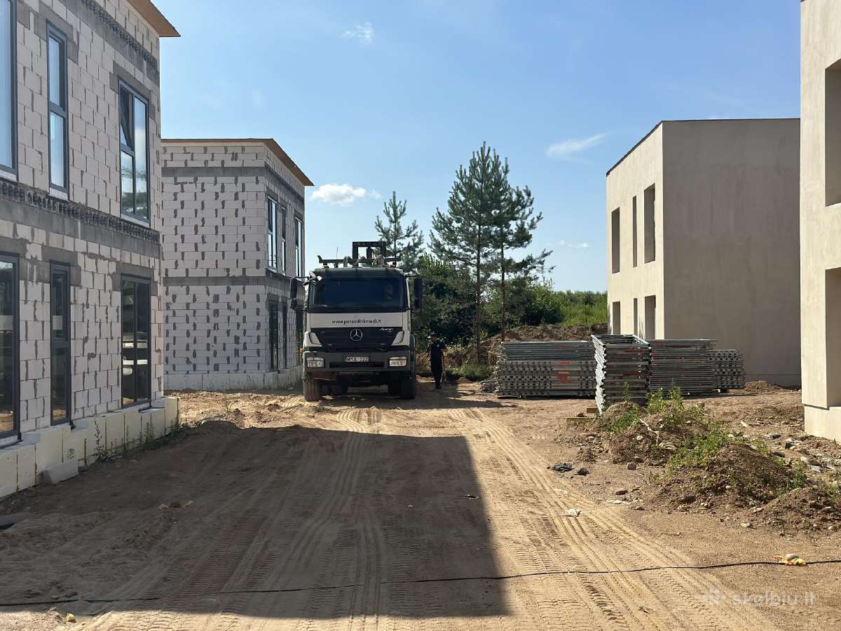 Didelių medžių persodinimas Vilniaus r. - nuotraukos Nr. 3