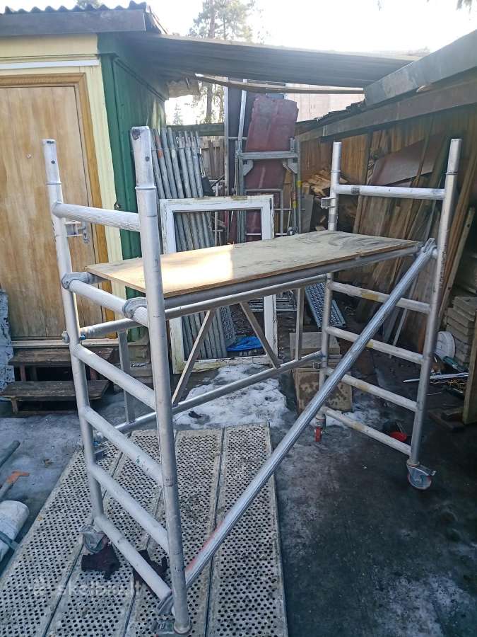 Aliuminis bokštelis,mobilus pastoliai