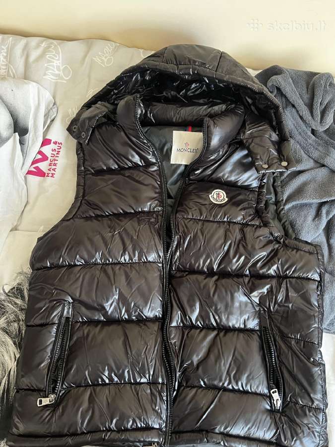 Moncler vest