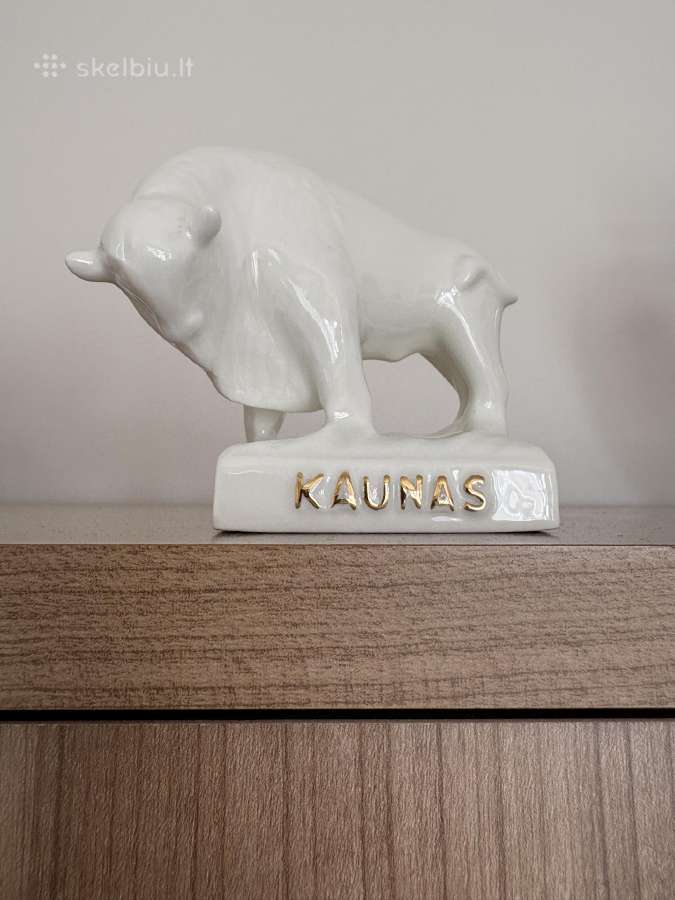 Jiesios statulele Kaunas stumbras