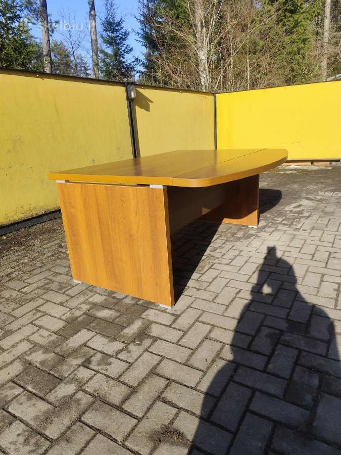 Ofisinis rašomasis stalas 160 x 120