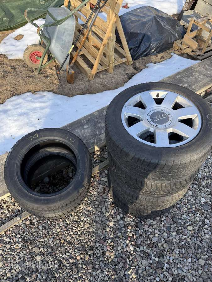 Audi A8 Ratlankiai su padangomis