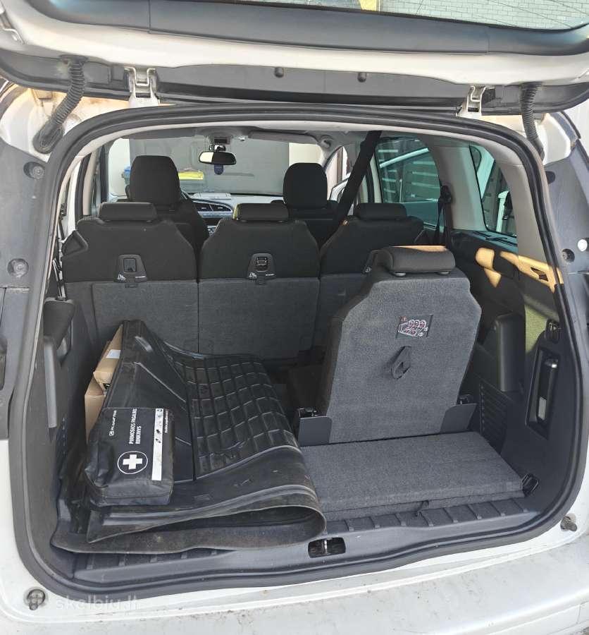 Geras, patvarus 7 vietų Peugeot 5008 - nuotraukos Nr. 6