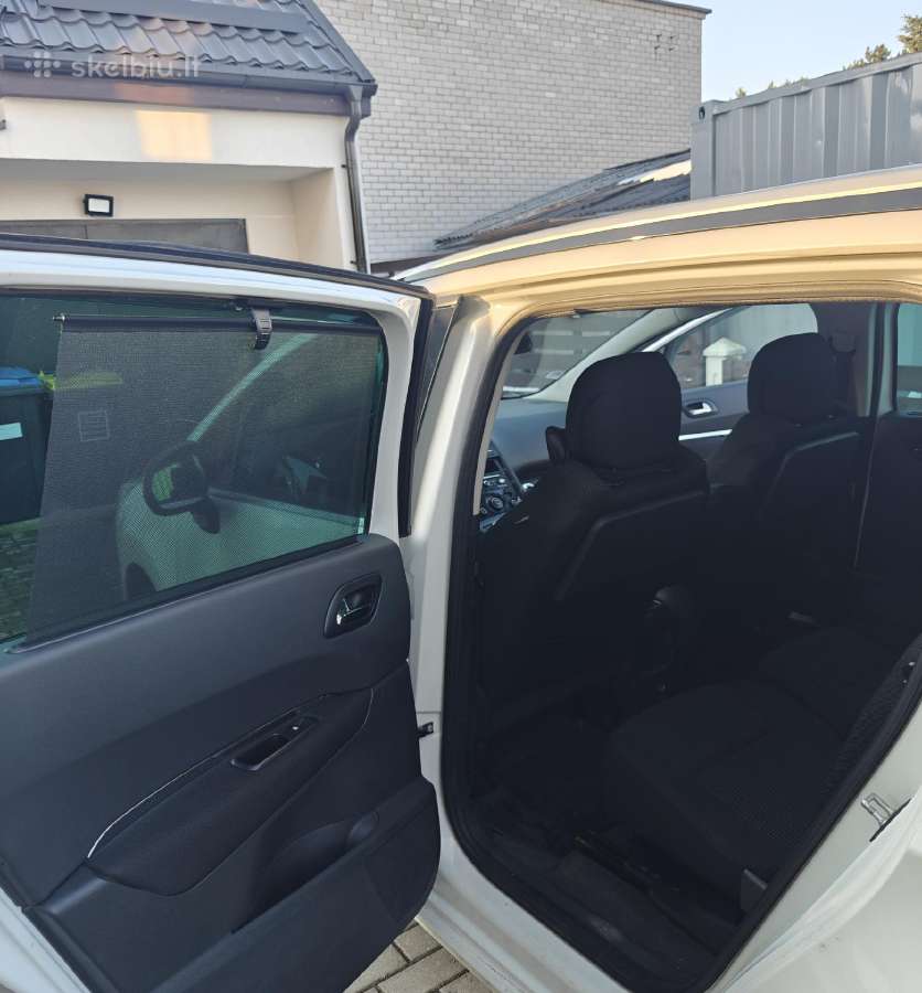 Geras, patvarus 7 vietų Peugeot 5008 - nuotraukos Nr. 7