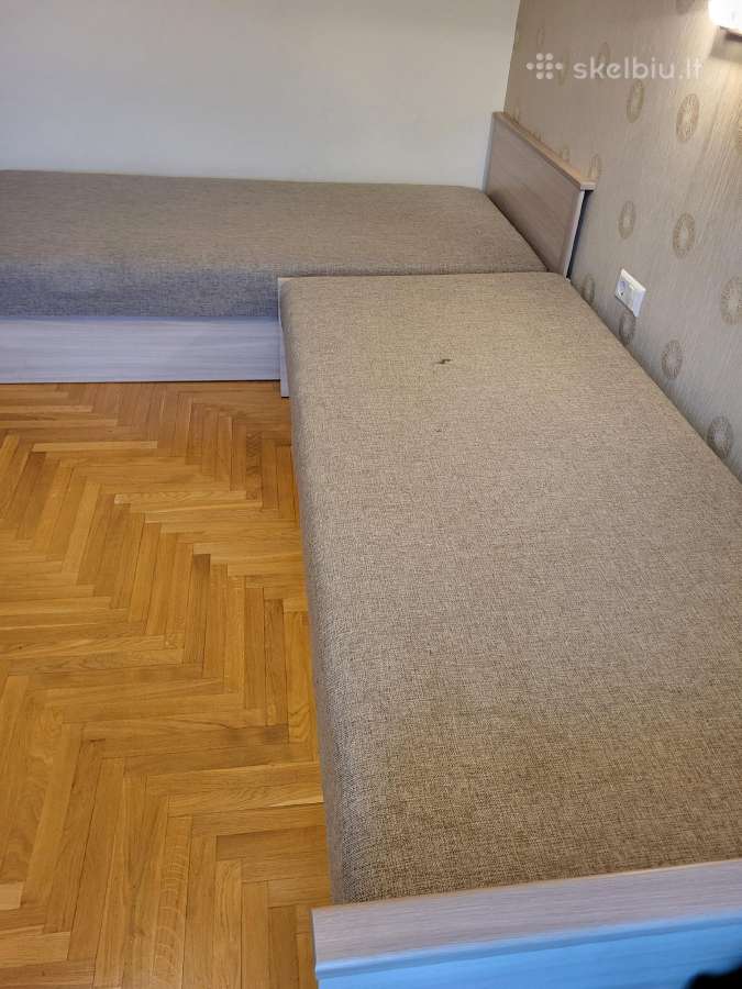Dvi tvarkingos tachtos su patalynės dėžėm - nuotraukos Nr. 9
