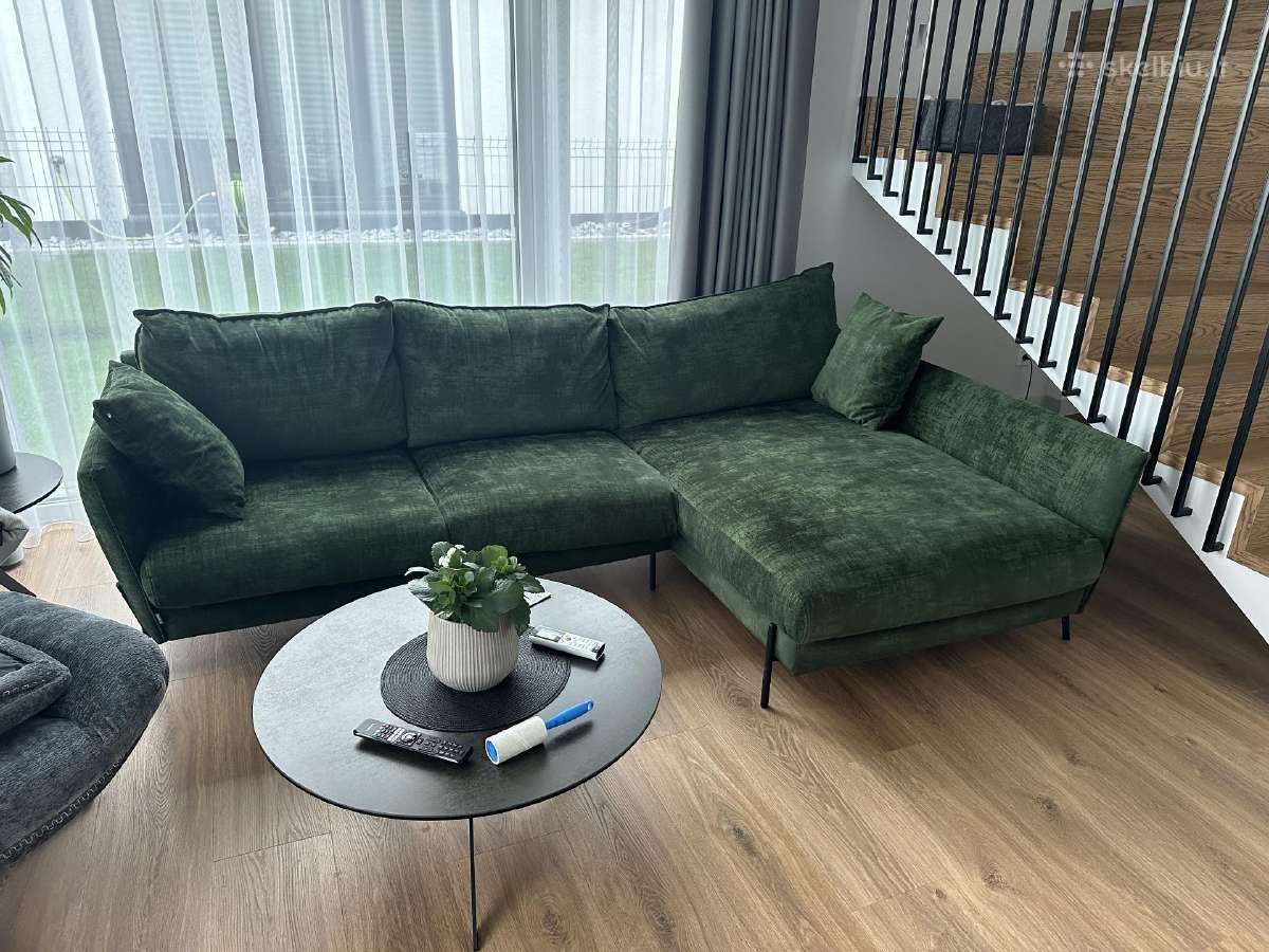 Parduodama kampinė sofa