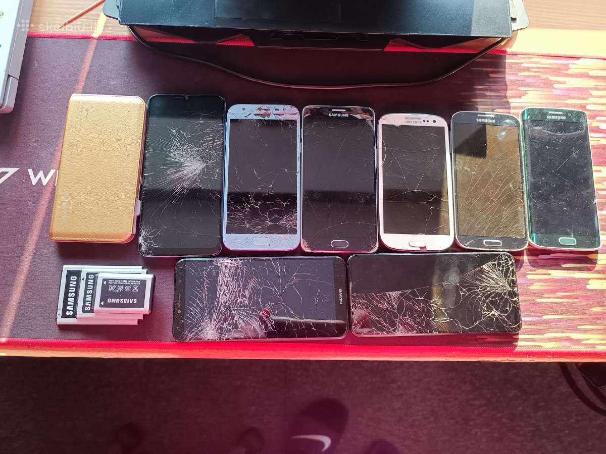 Parduodu daužtus telefonus