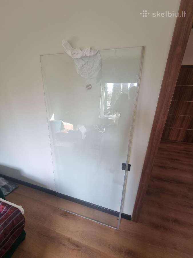 Duso sienele grudinto 6mm stiklo