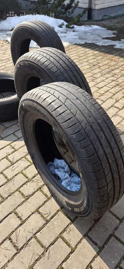Parduodu dėvėtas vasarines padangas 225/65r17