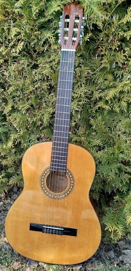 Klasikine gitara.