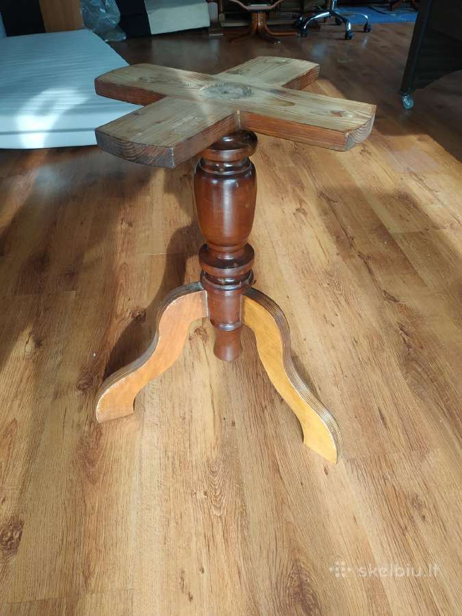Stalo koja stalas staliukas