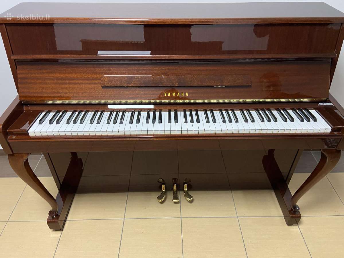 Pianinas Yamaha M1 -108 (made in Japan)
