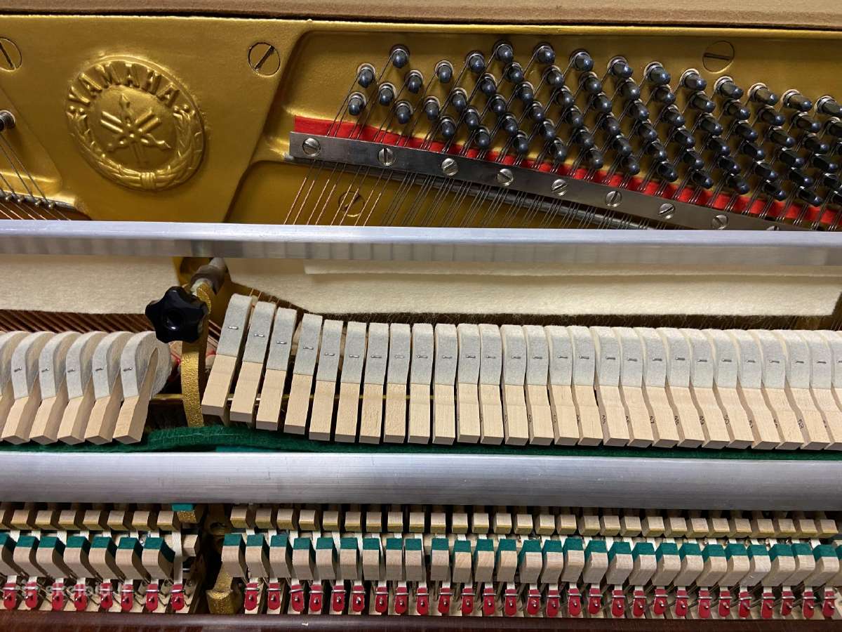 Pianinas Yamaha M1 -108 (made in Japan) - nuotraukos Nr. 10