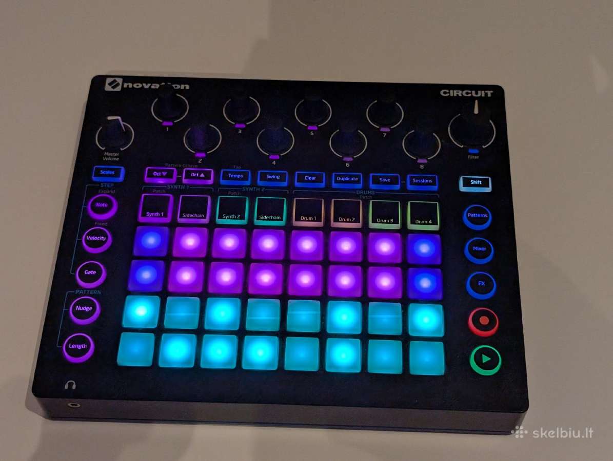 Novation Circuit - nuotraukos Nr. 2
