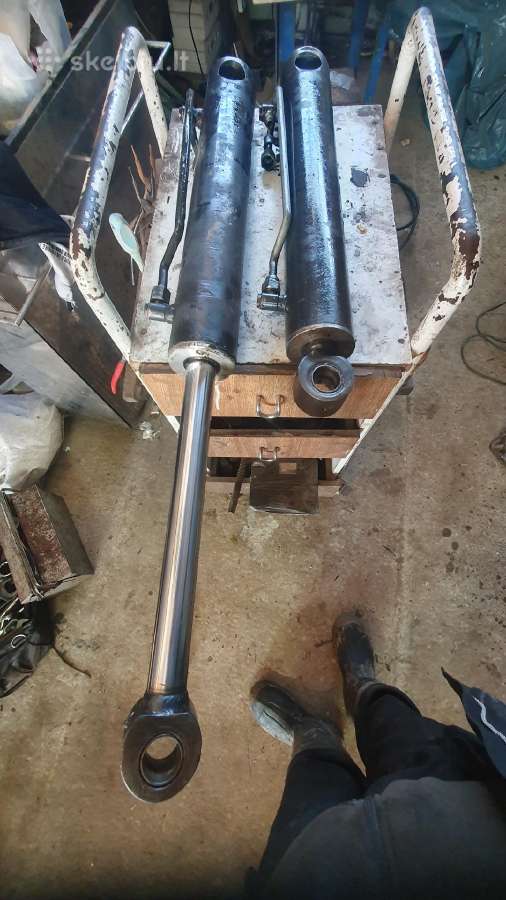 Bobcat s250 / s300 cilindrai