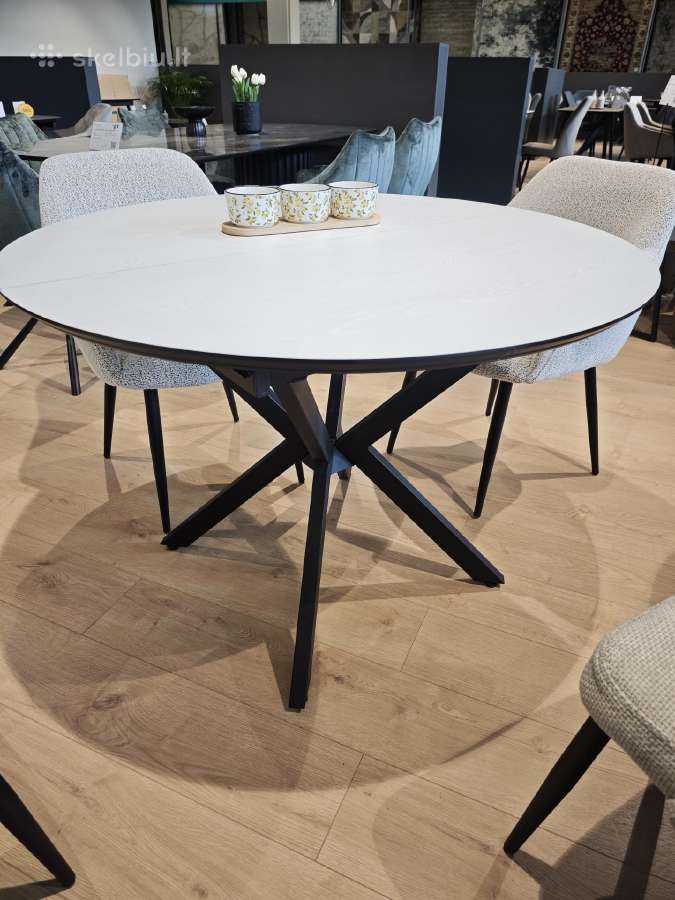110cm balti ar juodi apvalūs išskleidžiami stalai