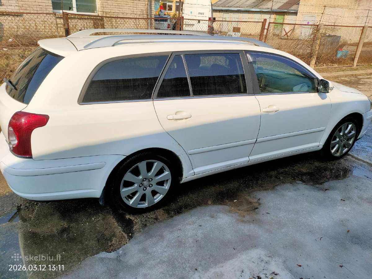 Parduodu automobilį