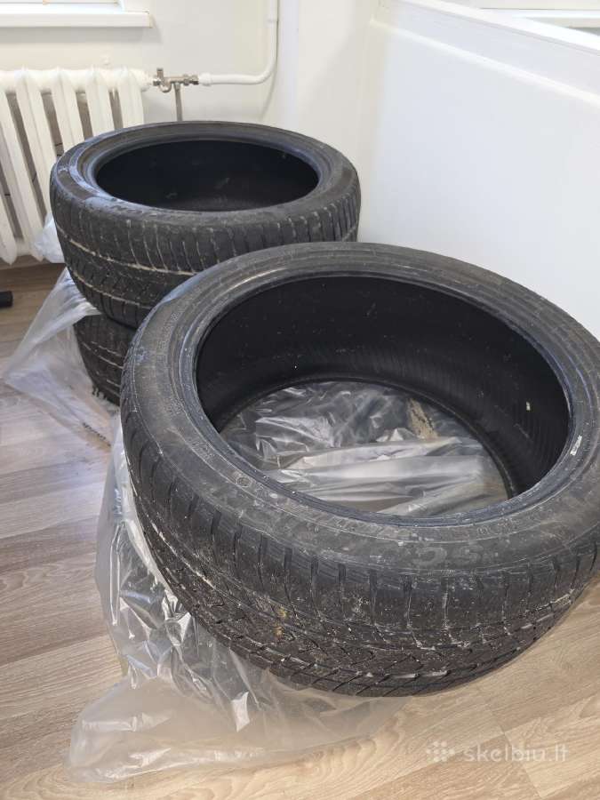 Pirelli Scorpion Winter R21
