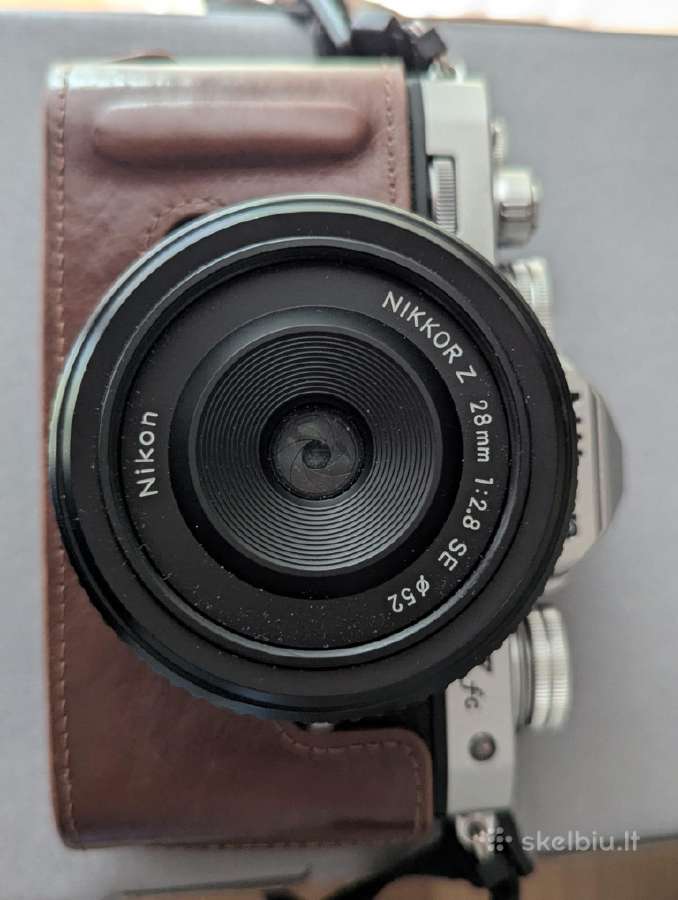Nikon Z fc fotoaparatas su Nikkor Z 28mm f/2.8 Se - nuotraukos Nr. 2
