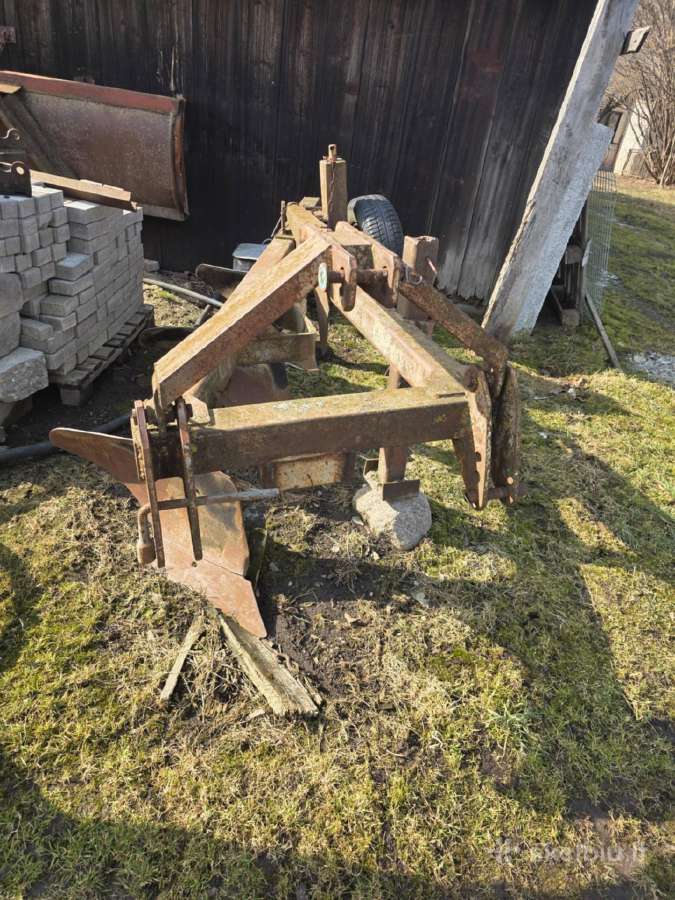 Parduodu pluga geram stovi