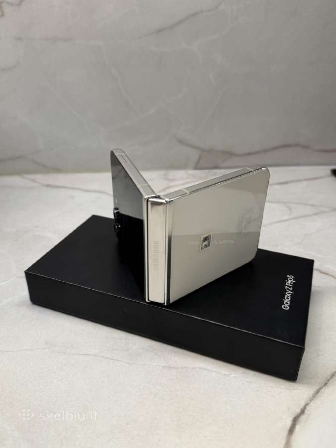 Samsung Galaxy Z Flip5 - nuotraukos Nr. 7