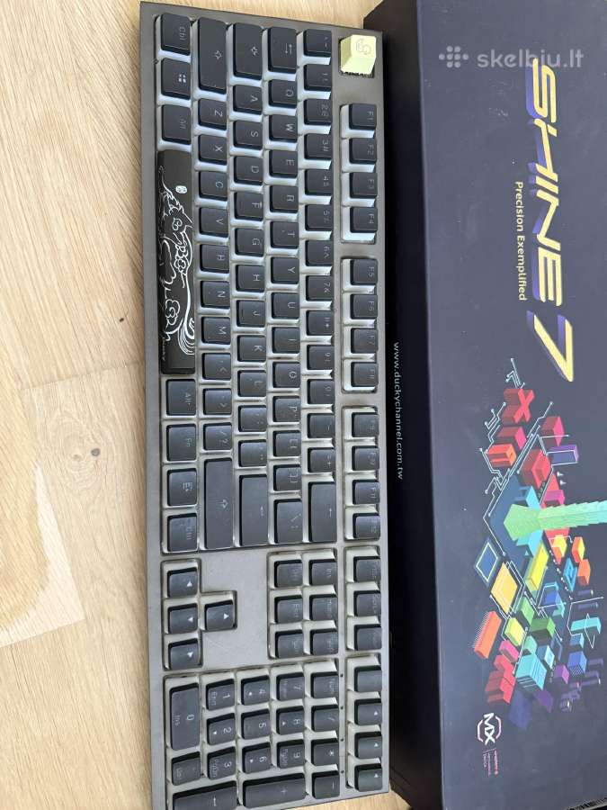 Ducky Shine 7 (Cherry Mx Blue)