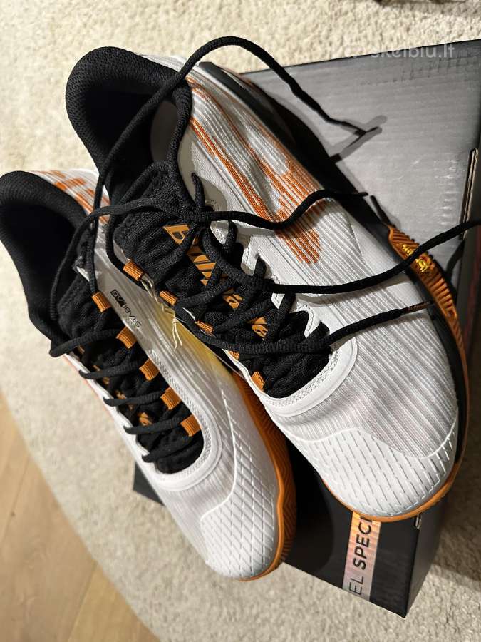 Bullpadel Hack Vibram 25l 44.5