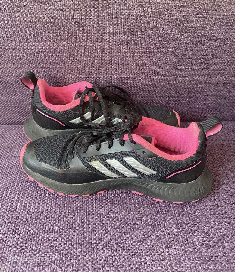 Adidas kedukai - nuotraukos Nr. 5