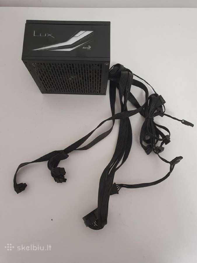 Aerocool Lux 750w maitinimo blokas
