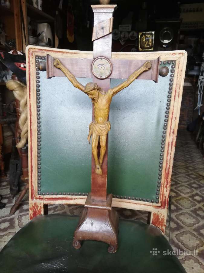 Religija.senas medinis kryzius