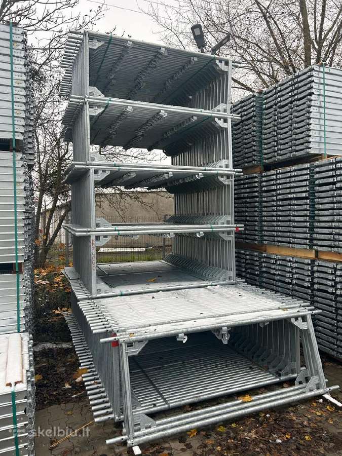 Baumann fasadiniai pastoliai 66 m² - nuotraukos Nr. 2