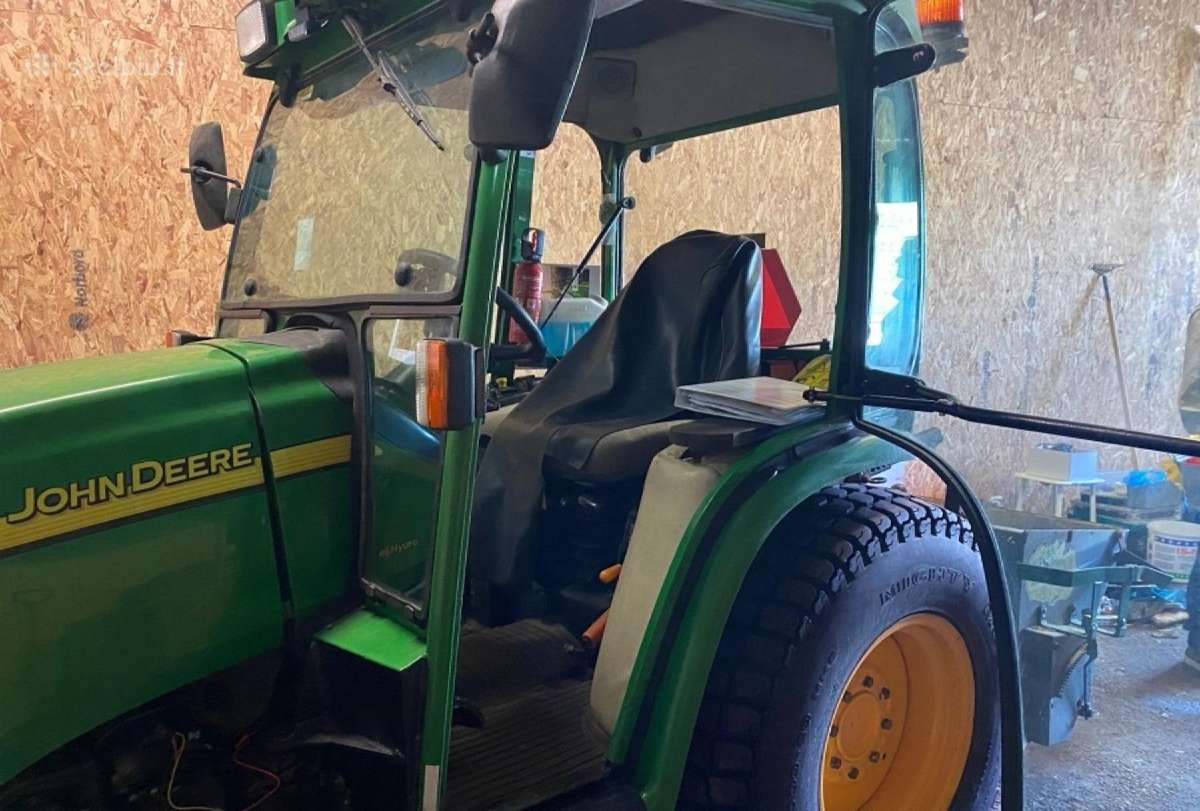 John Deere traktorius