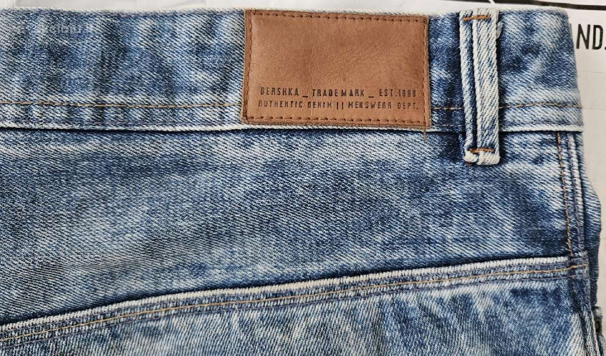 Džinsiniai šortai Bershka Dydis 44/XL - nuotraukos Nr. 4