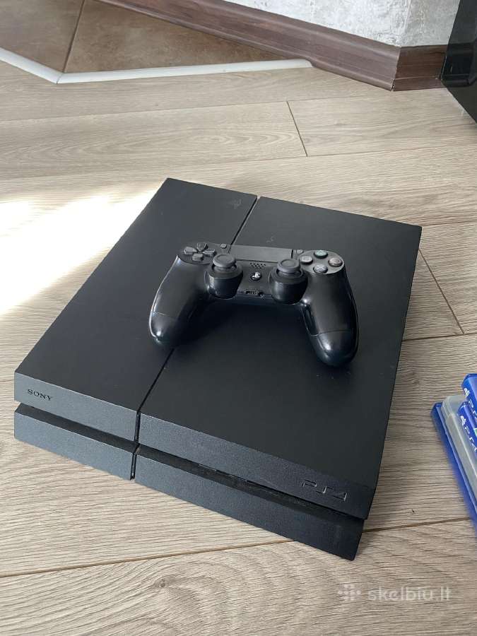 Parduodamas Playstation 4