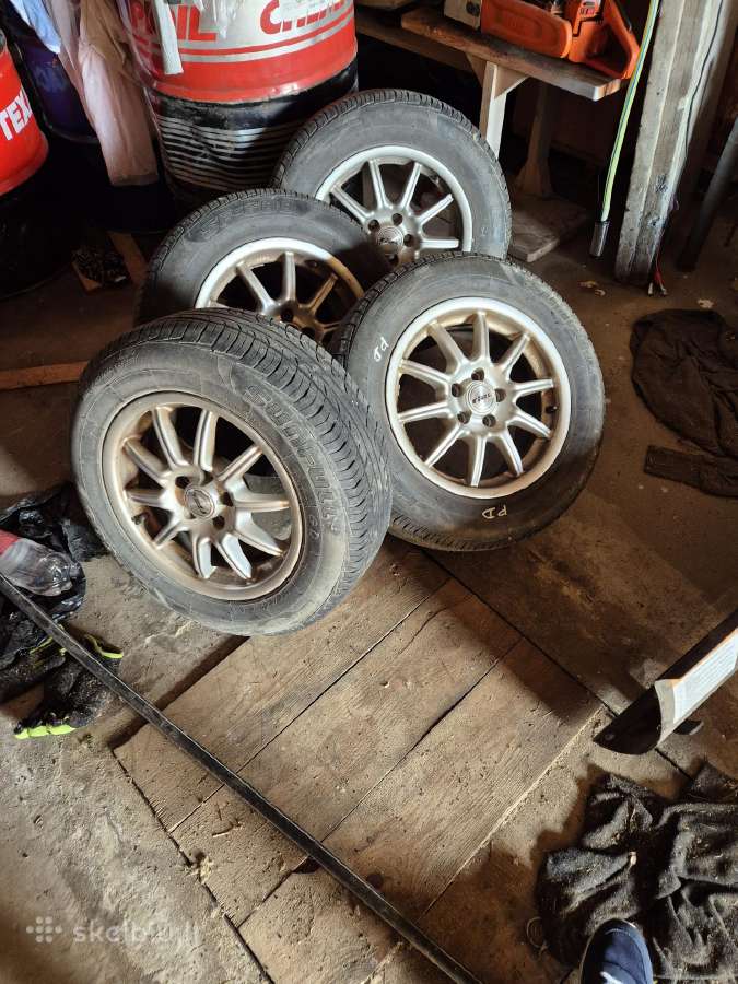 R15